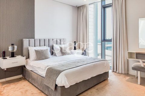 Apartment in Dubai 3 bedrooms, 195 sq.m. № 139555 - photo 6