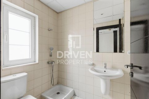 Villa en Jumeirah Park, Dubai, 3 dormitorios, 541.16 m², № 129732 - foto 2