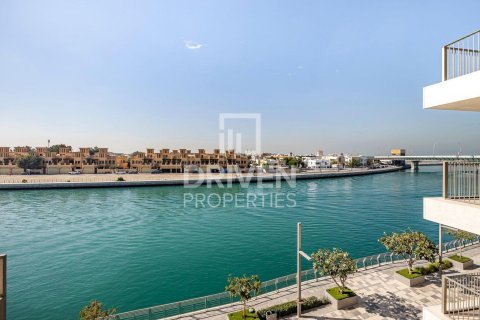 Appartement à Jumeirah, Dubai, 3 chambres, 198.63 m², № 129735