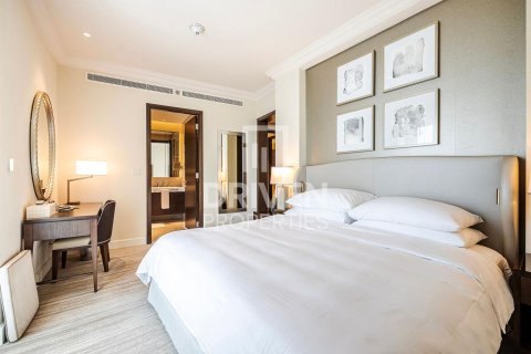 Apartamento en The Address Residence Fountain Views, Downtown Dubai (Downtown Burj Dubai), Dubai, 2 dormitorios, 134.43 m², № 136635 - foto 4