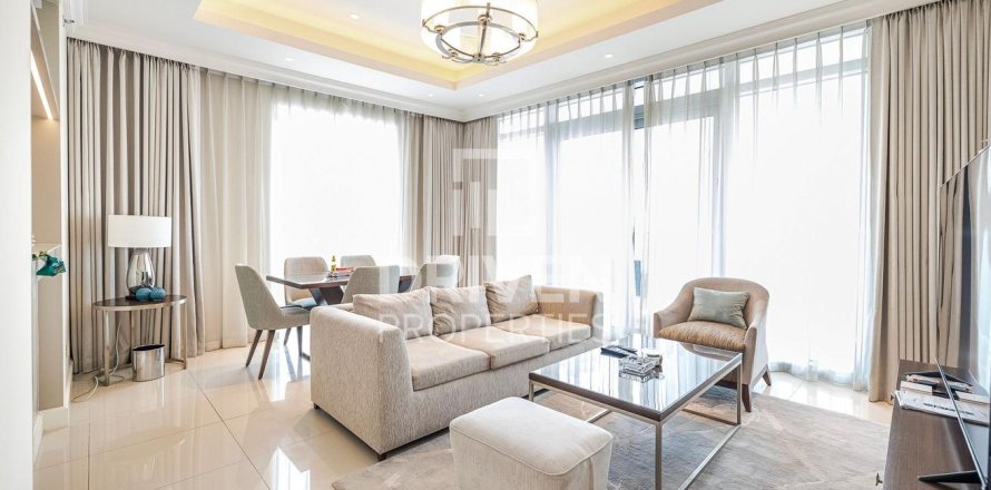 Apartamento en The Address Residence Fountain Views, Downtown Dubai (Downtown Burj Dubai), Dubai, 2 dormitorios, 134.43 m², № 136635