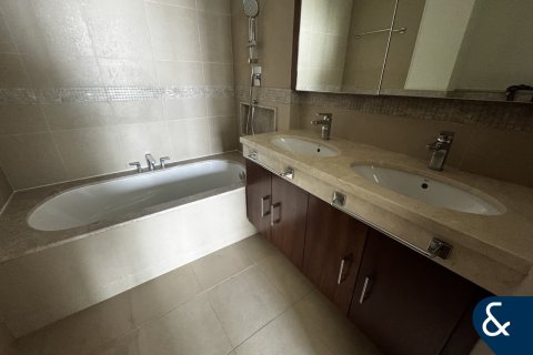 Appartement à BURJ VISTA à Downtown Dubai (Downtown Burj Dubai), Dubai, 2 chambres, 129 m², № 89023 - photo 9