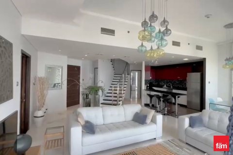 Снять в аренду квартиру в Дубай Марине, Дубай: 2 спальни, 153.3м², № 85889 - фото 2