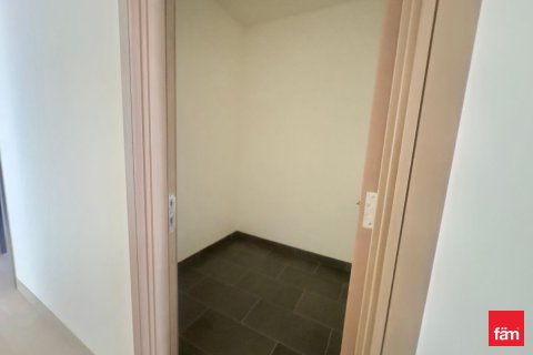 Apartment in Dubai 4 bedrooms, 218.6 sq.m. № 109440 - photo 6