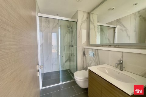 Apartment in Dubai 4 bedrooms, 218.6 sq.m. № 109440 - photo 13