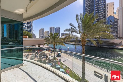 Apartment in Dubai Marina, Dubai 3 bedrooms, 198.3 sq.m. № 109445 - photo 27