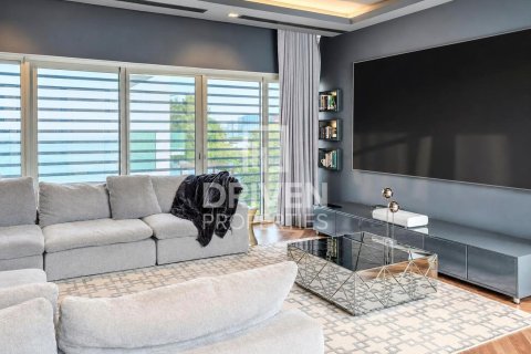 Villa in District One, Mohammed Bin Rashid City, Dubai 5 bedrooms, 804.26 sq.m. № 137114 - photo 11