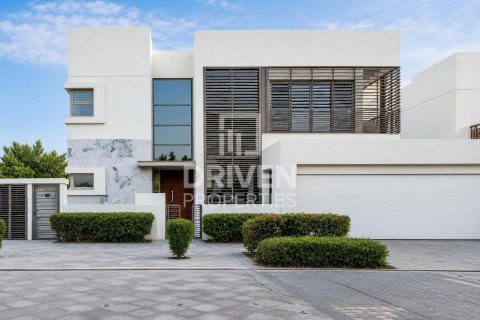 Villa in District One, Mohammed Bin Rashid City, Dubai 5 bedrooms, 804.26 sq.m. № 137114 - photo 23