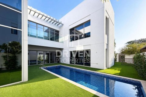 Villa in District One, Mohammed Bin Rashid City, Dubai 5 bedrooms, 804.26 sq.m. № 137114