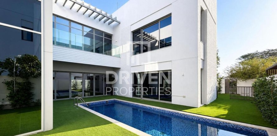 Villa in District One, Mohammed Bin Rashid City, Dubai 5 bedrooms, 804.26 sq.m. № 137114