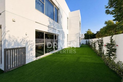 Villa in District One, Mohammed Bin Rashid City, Dubai 5 bedrooms, 804.26 sq.m. № 137114 - photo 22
