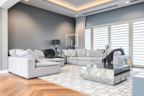 Villa in District One, Mohammed Bin Rashid City, Dubai 5 bedrooms, 804.26 sq.m. № 137114 - photo 10