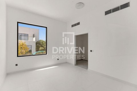 Villa in Al Furjan, Dubai 4 bedrooms, 608.61 sq.m. № 137111 - photo 9