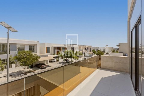 Villa in Al Furjan, Dubai 4 bedrooms, 608.61 sq.m. № 137111 - photo 21