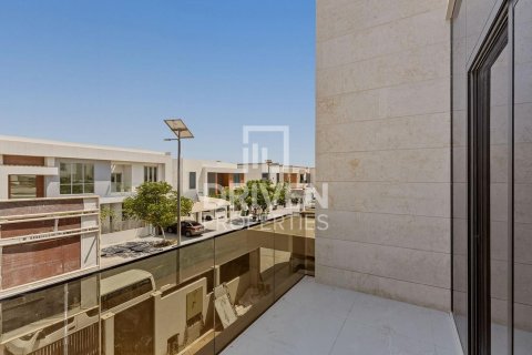 Villa in Al Furjan, Dubai 4 bedrooms, 608.61 sq.m. № 137111 - photo 24