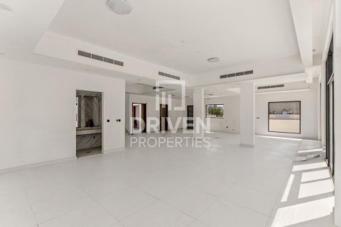 Villa in Al Furjan, Dubai 4 bedrooms, 608.61 sq.m. № 137111 - photo 2