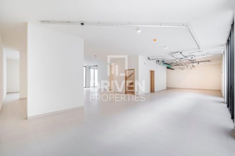 Villa in Dubai Hills Estate, Dubai 5 bedrooms, 649.02 sq.m. № 137106 - photo 13