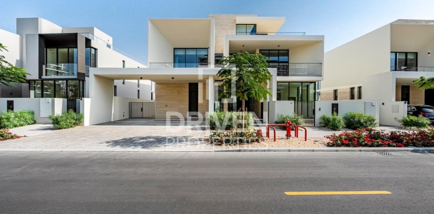 Villa in Dubai Hills Estate, Dubai 5 bedrooms, 649.02 sq.m. № 137106