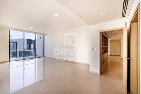 Villa in Dubai Hills Estate, Dubai 5 bedrooms, 649.02 sq.m. № 137106 - photo 16