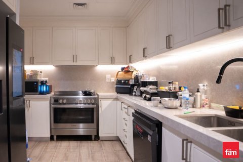 Townhouse in Dubai 4 bedrooms, 397.9 sq.m. № 70595 - photo 10