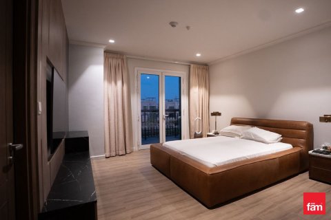 Townhouse in Dubai 4 bedrooms, 397.9 sq.m. № 70595 - photo 3