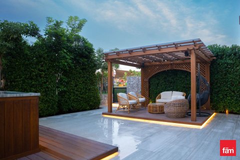 Townhouse in Dubai 4 bedrooms, 397.9 sq.m. № 70595 - photo 6