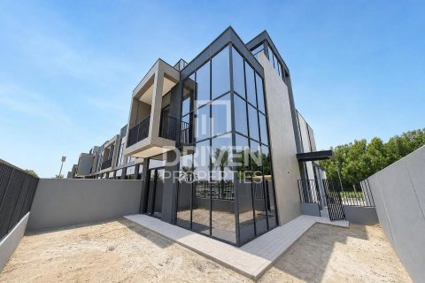 Adosado en Mudon, Dubai, 4 dormitorios, 240.06 m², № 142876