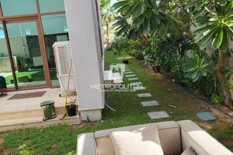Villa à Meydan, Dubai, 6 chambres, 563 m², № 72785 - photo 6