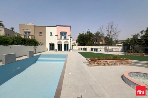 Villa à Dubai, 6 chambres, 700.9 m², № 40338 - photo 14