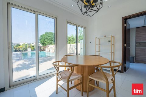 Villa à Dubai, 6 chambres, 700.9 m², № 40338 - photo 9