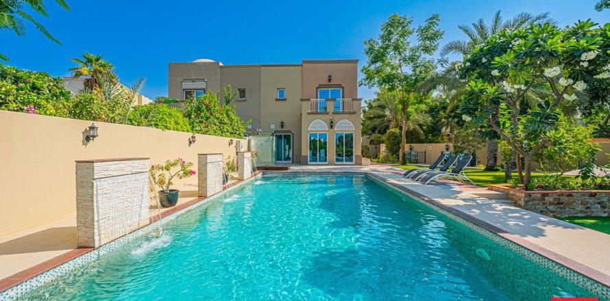 فيلا في دبي 4 غرف نوم, 700.9 م² رقم 40338