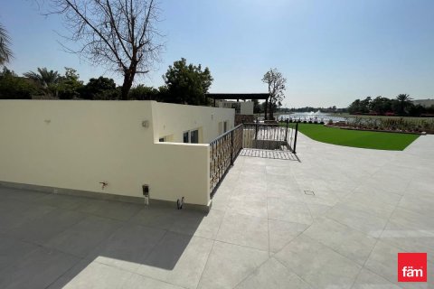 Villa à Dubai, 6 chambres, 700.9 m², № 40338 - photo 20