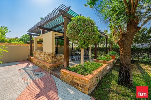 Villa à Dubai, 6 chambres, 700.9 m², № 40338 - photo 6