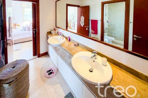 Купить виллу в Saheel, Арабиан Ранчес, Дубай: 5 спален, 450.49м², № 134695 - фото 7