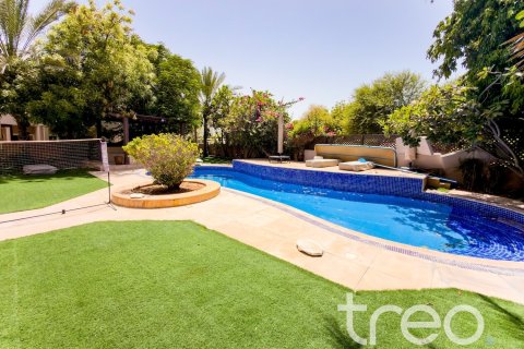 Купить виллу в Saheel, Арабиан Ранчес, Дубай: 5 спален, 450.49м², № 134695 - фото 3