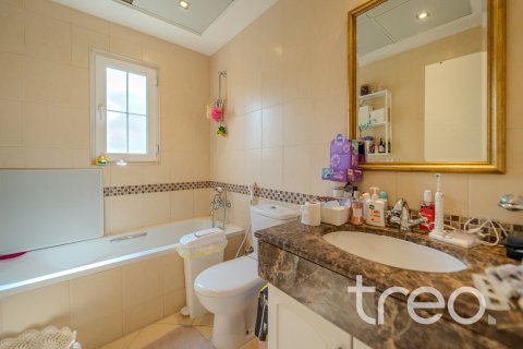 Villa à Arabian Ranches, Dubai, 6 chambres, 485.88 m², № 134692 - photo 4