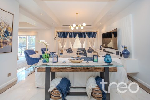 Villa à Arabian Ranches, Dubai, 6 chambres, 485.88 m², № 134692 - photo 20