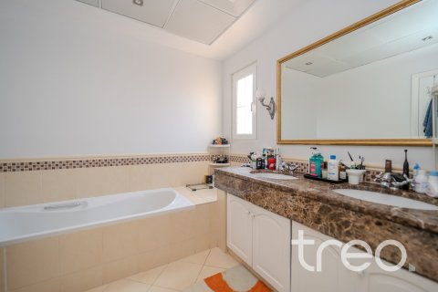 Villa à Arabian Ranches, Dubai, 6 chambres, 485.88 m², № 134692 - photo 3