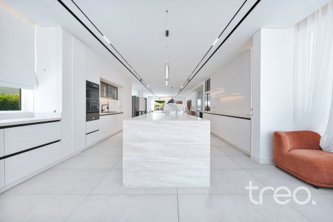 Villa in Meadows, Dubai 5 bedrooms, 418.06 sq.m. № 134697 - photo 4