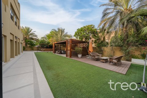 Villa à Arabian Ranches, Dubai, 7 chambres, 505.67 m², № 134698 - photo 28