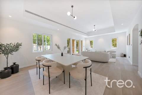 Villa en Arabian Ranches, Dubai, 4 dormitorios, 331.29 m², № 120131 - foto 5