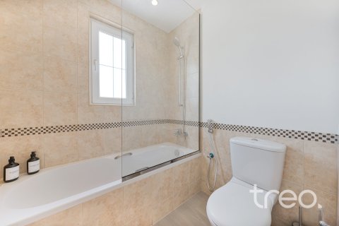Villa en Arabian Ranches, Dubai, 4 dormitorios, 331.29 m², № 120131 - foto 19