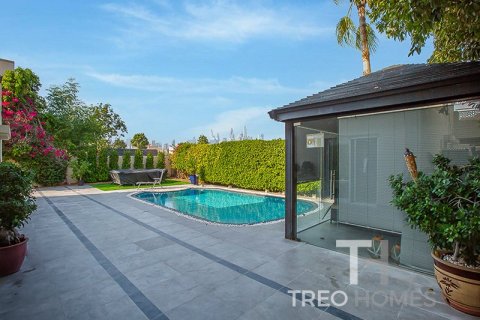 Villa en Meadows, Dubai, 4 dormitorios, 387.41 m², № 120125 - foto 15