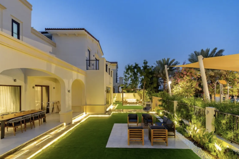 Villa en Aseel, Arabian Ranches, Dubai, 7 dormitorios, 557.98 m², № 120129 - foto 3