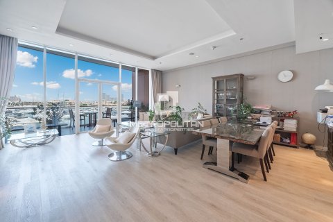 Apartamento en Tiara Residences, Palm Jumeirah, Dubai, 3 dormitorios, 211 m², № 73447 - foto 1