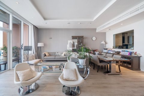 Apartamento en Tiara Residences, Palm Jumeirah, Dubai, 3 dormitorios, 211 m², № 73447 - foto 4