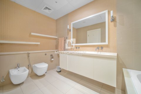 Apartamento en Tiara Residences, Palm Jumeirah, Dubai, 3 dormitorios, 211 m², № 73447 - foto 15
