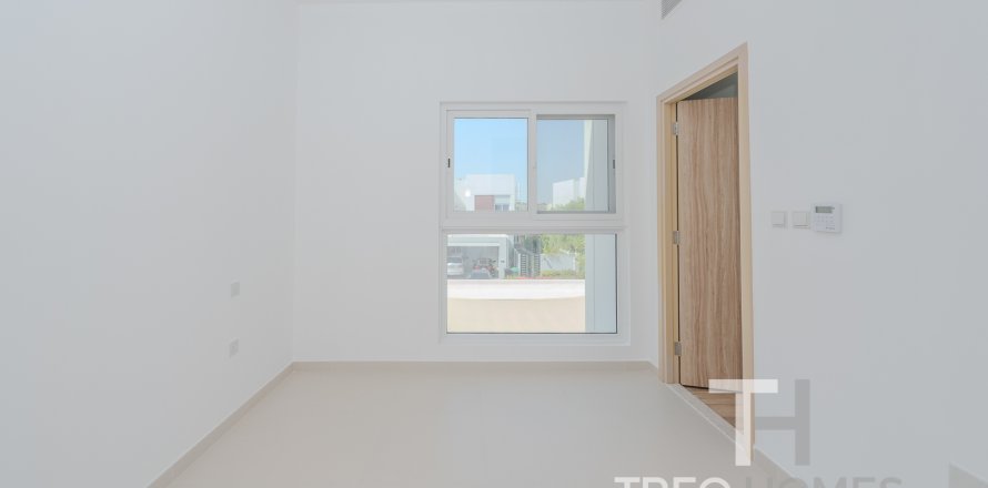 Townhouse in Dubai 3 bedrooms, 179.02 sq.m. № 124756