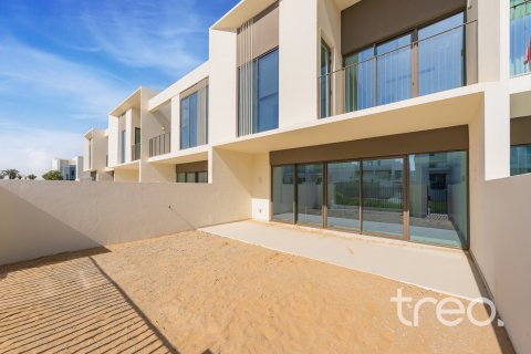 Townhouse in The Valley, Dubai 3 bedrooms, 190.08 sq.m. № 124760 - photo 14