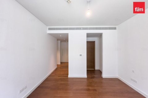Apartment in City Walk, Dubai 2 bedrooms, 185.2 sq.m. № 133100 - photo 18